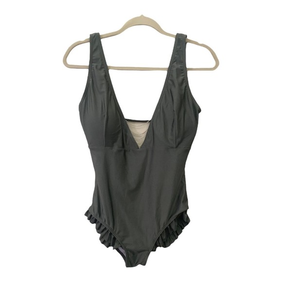 NWT Cupshe Deep Plunge Silver Metal Low Back Ruffle One Piece Swimsuit Size M - Picture 1 of 8